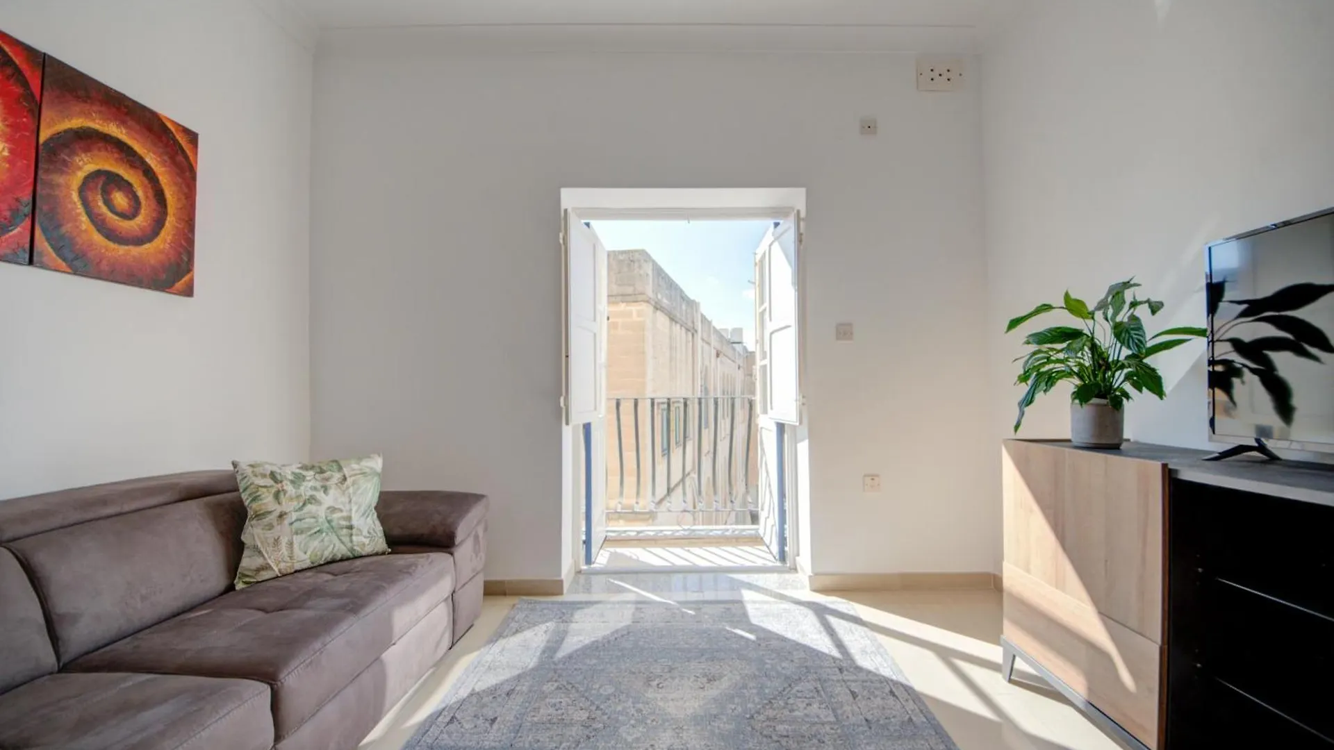 Don Rua Court 3 Bedroom Apartments By Shortletsmalta Sliema